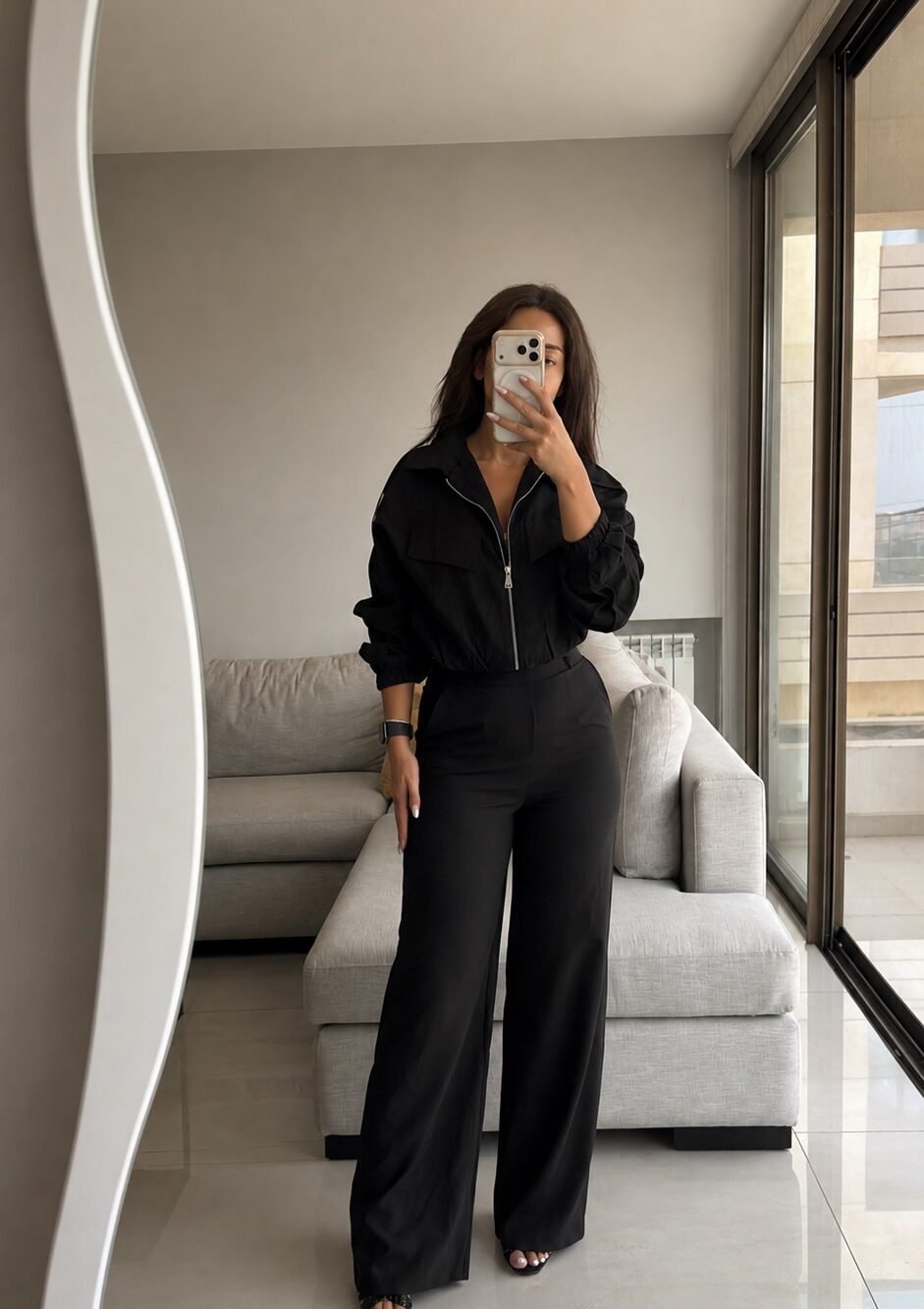 Joelle set